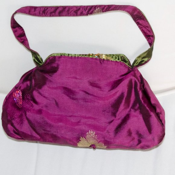 Reversible Maroon and Green Sequin Handbag - Picture 6 of 7